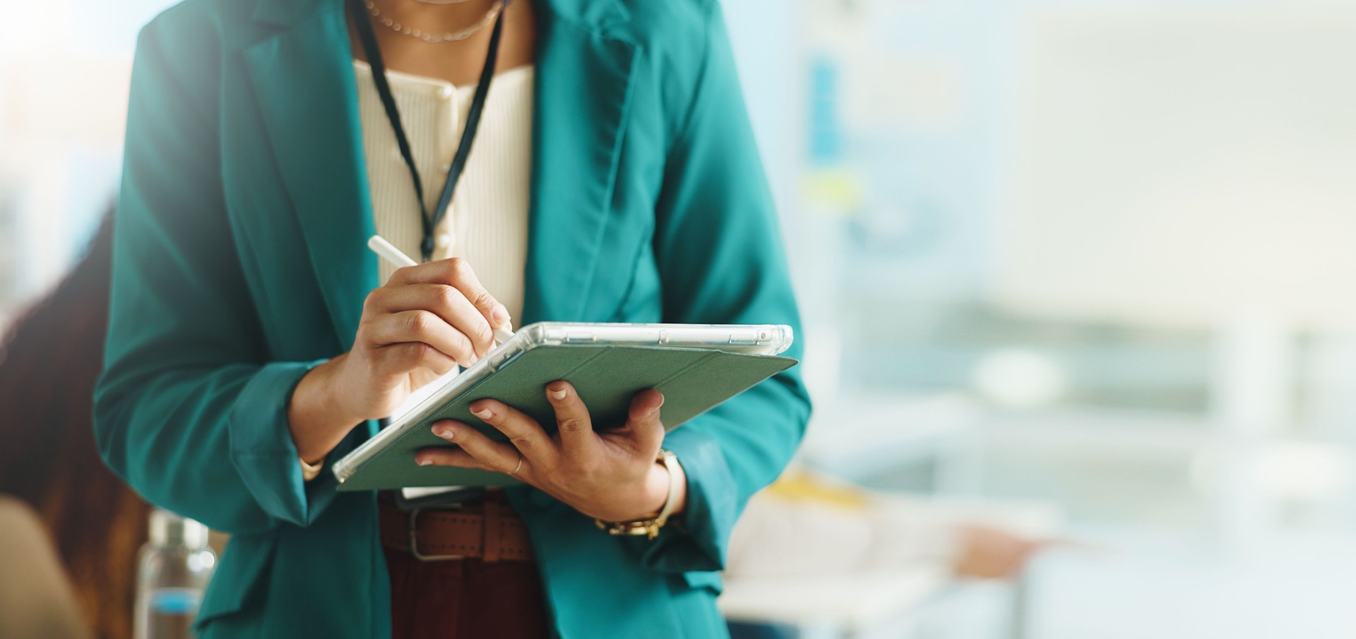 Romantic young couple enjoying vacation in Venice, Italy - Happy tourists visiting Italian city on summer holiday - Tourism and life style concept